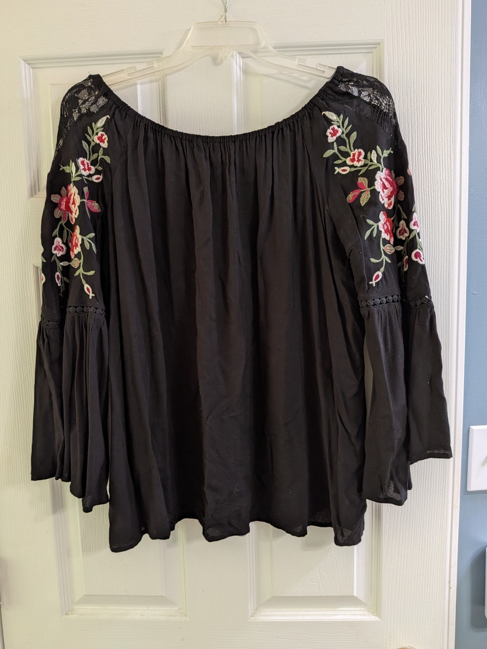 Umgee Off-Shoulder Embroidered Blouse